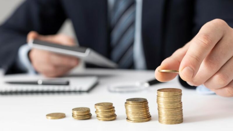 Средняя зарплата в Ростовской области за 2023 год выросла на 15%