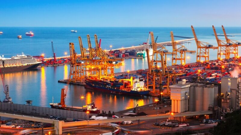 Грузооборот Азово-Черноморских морпортов за I кв. 2025 г сократился на 11%