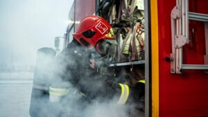 В Армавире из-за обломков БПЛА загорелась перевалочная нефтебаза