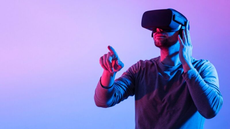 Как в 2024 году использовать VR и AR технологии для маркетинга