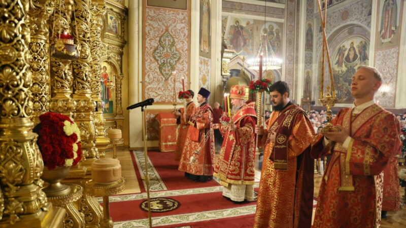 Пасхальные службы в храмах Кубани