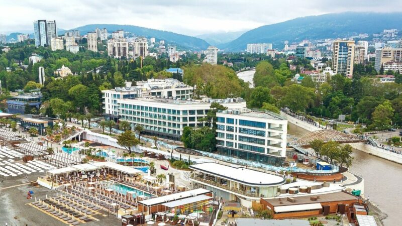 Жилье в курортных районах Сочи в 2026 году может подорожать до 10%