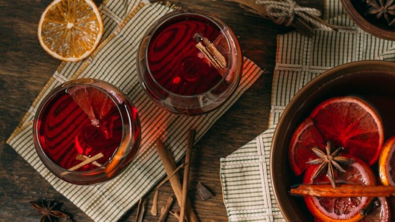 Меньше танинов и больше фруктов: как выбрать вино для глинтвейна