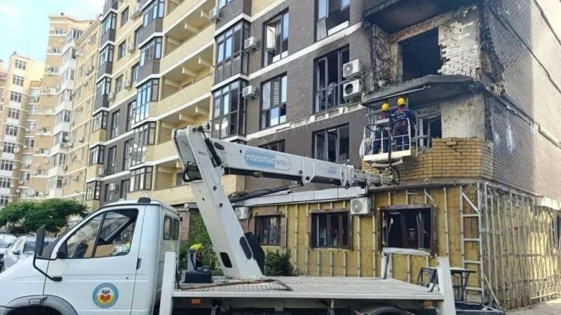 В Краснодаре 11 квартир получили помощь после ночной атаки БПЛА