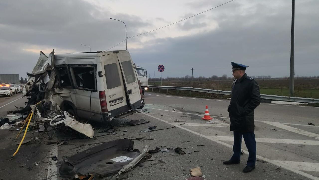 Число пострадавших в ДТП с бензовозом на Кубани выросло до 16 человек —  Деловая Газета.Юг